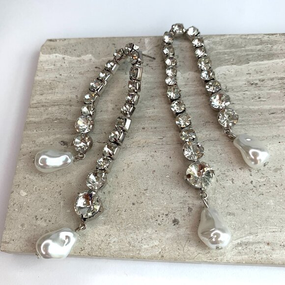 New ~ Zara Rhinestone & Pearl Dangle Earrings - Picture 9 of 9